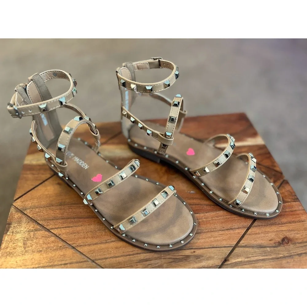 Steve Madden JTRAVEL Tan Studded Gladiator Sandals Girls Size 2‎ NWB